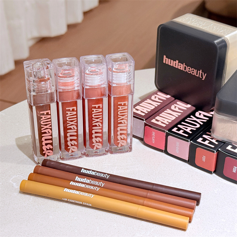 HudaBeauty Faux Filler Shiny N - Huda Beauty Makeup Set 리뷰 및 가격